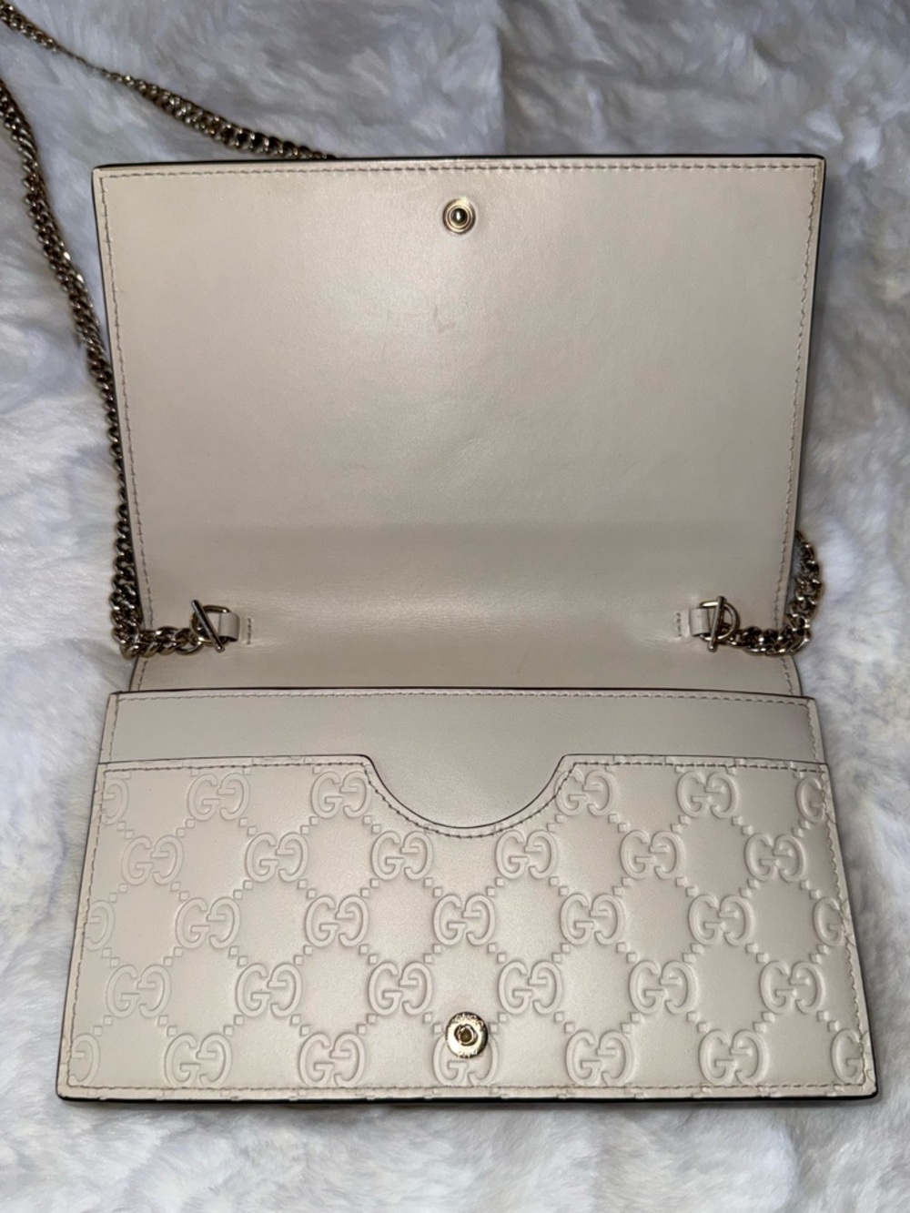 Gucci Guccissima Leather Wallet on a Chain - Picture 8 of 16